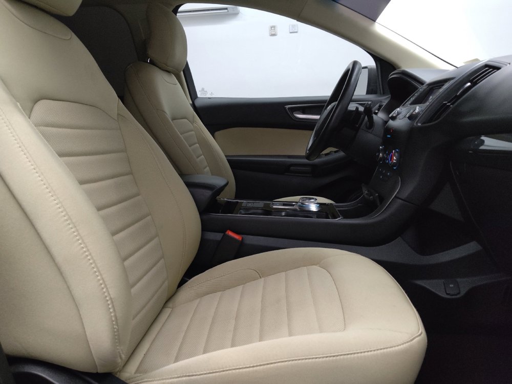 Used 2019 Ford Edge SE AWD/4WD image 21
