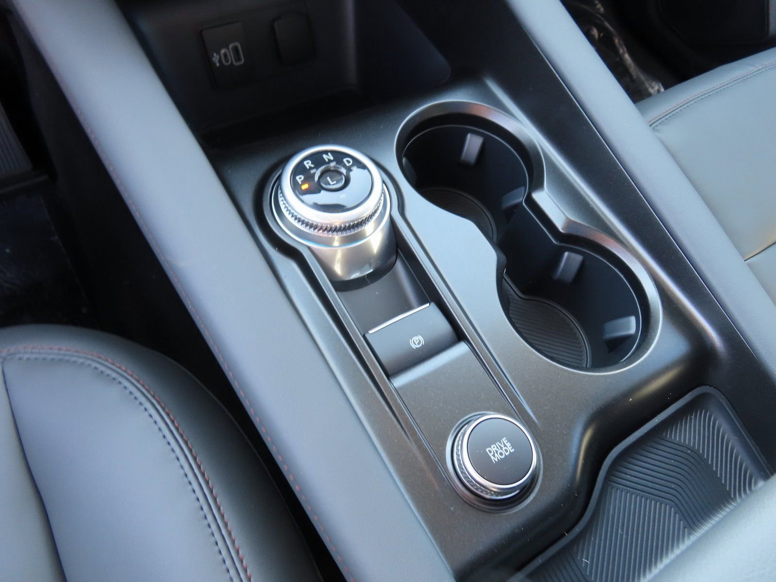 New 2026 Ford Explorer Active w/ Active Comfort Package image 13