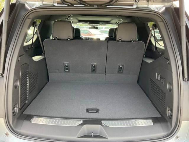 New 2026 Chevrolet Suburban Premier AWD/4WD image 18