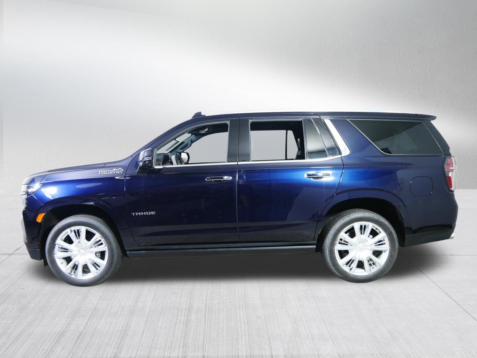 Used 2024 Chevrolet Tahoe High Country AWD/4WD image 4