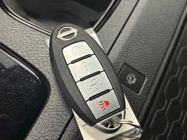Used 2023 Nissan Frontier PRO-4X w/ Pro Convenience Package AWD/4WD image 34