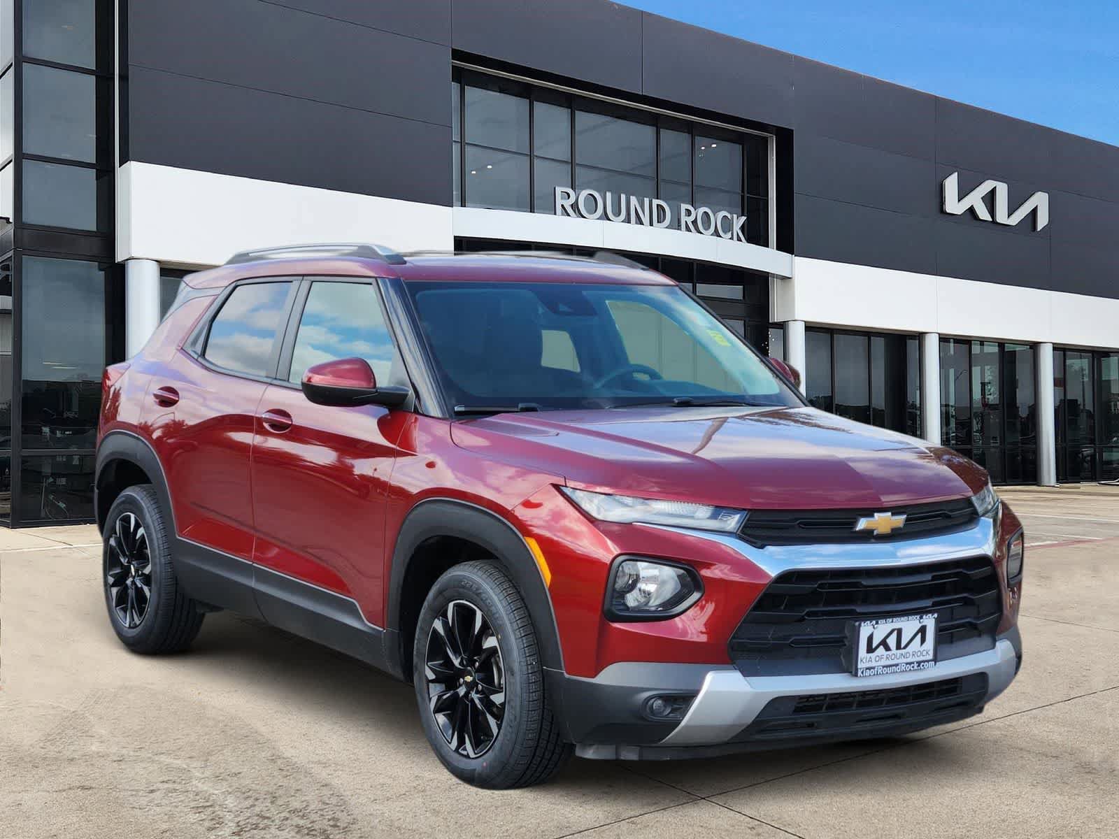 Used 2023 Chevrolet TrailBlazer LT FWD image 3
