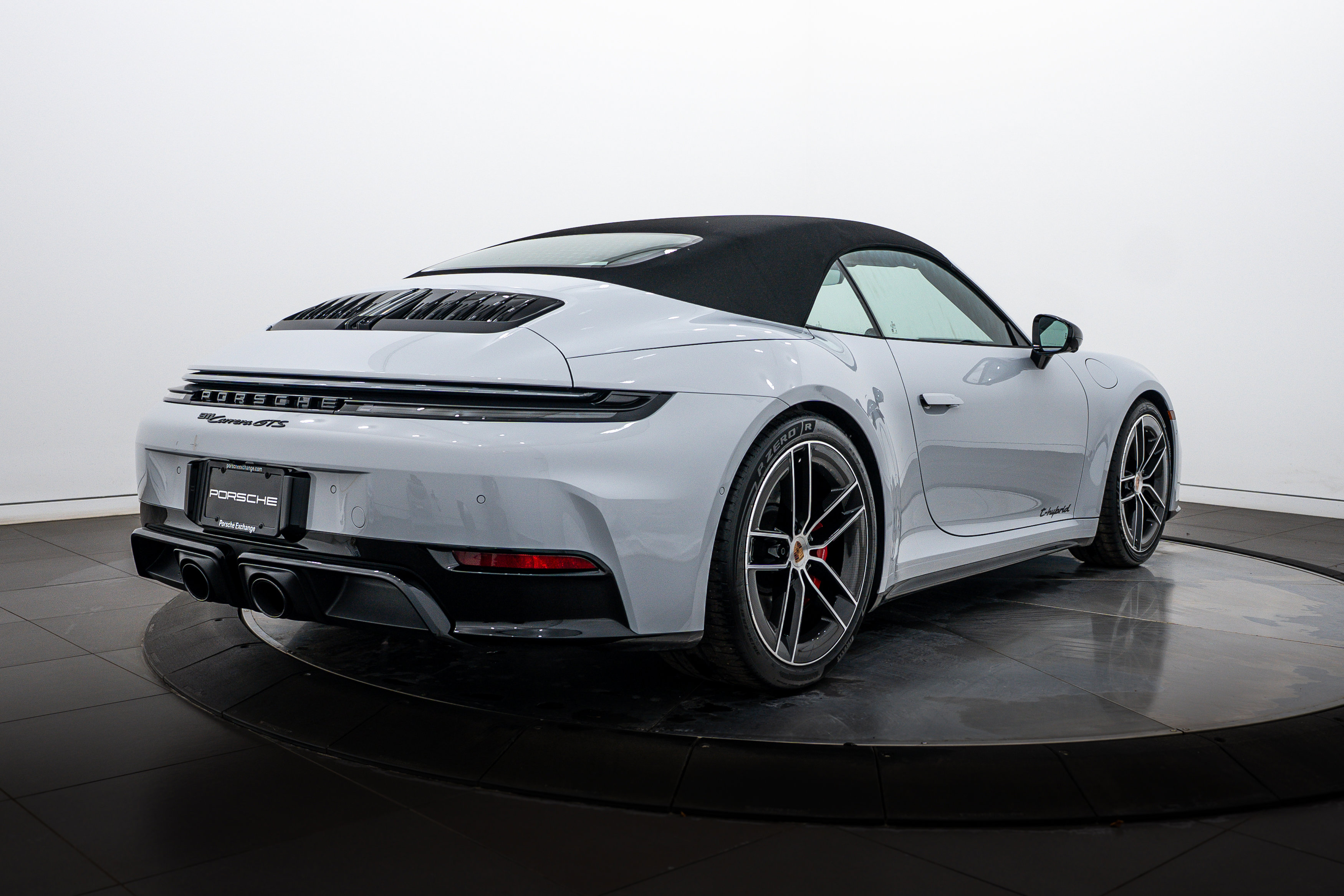 Used 2026 Porsche 911 Carrera GTS image 28