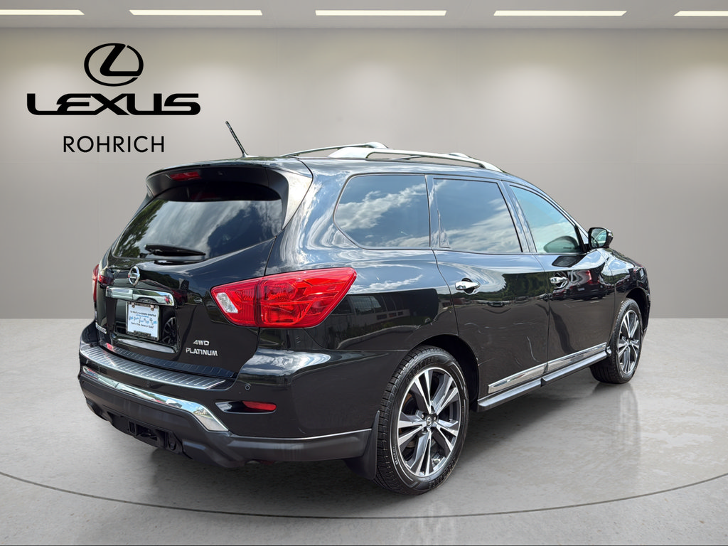 Used 2017 Nissan Pathfinder Platinum AWD/4WD image 6