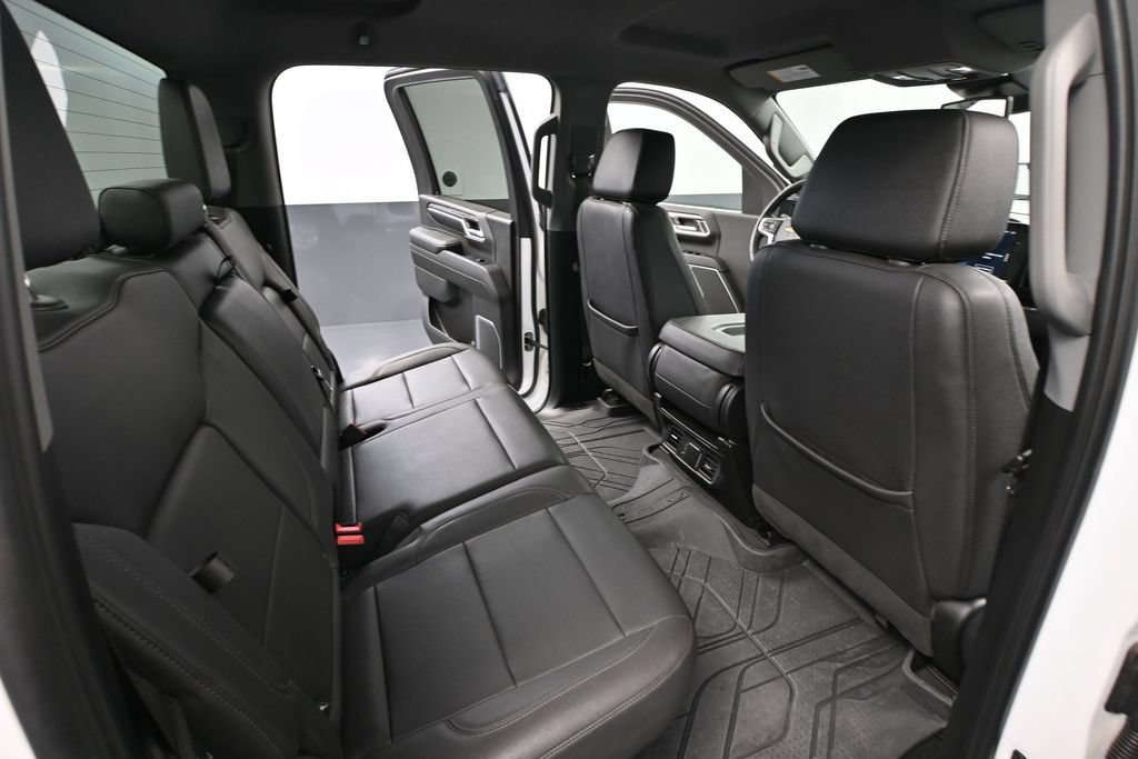 Used 2024 Chevrolet Silverado 2500 LTZ AWD/4WD image 33