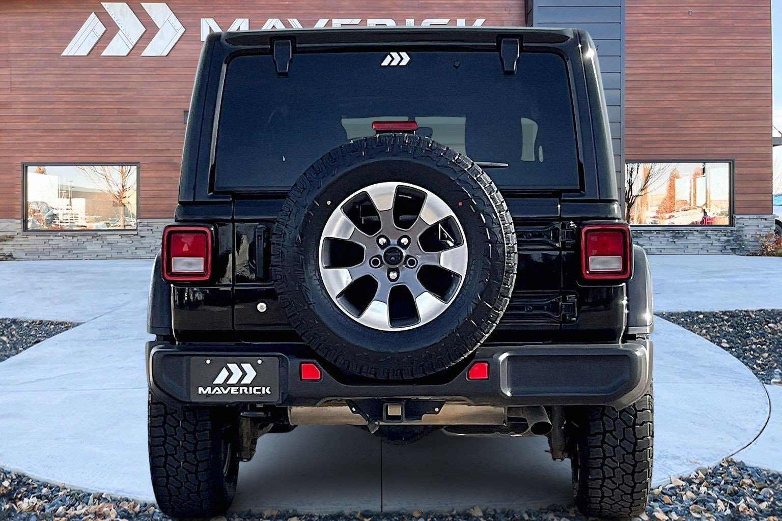 Used 2019 Jeep Wrangler Unlimited Sahara w/ Uconnect 4C Nav & Sound Group image 6