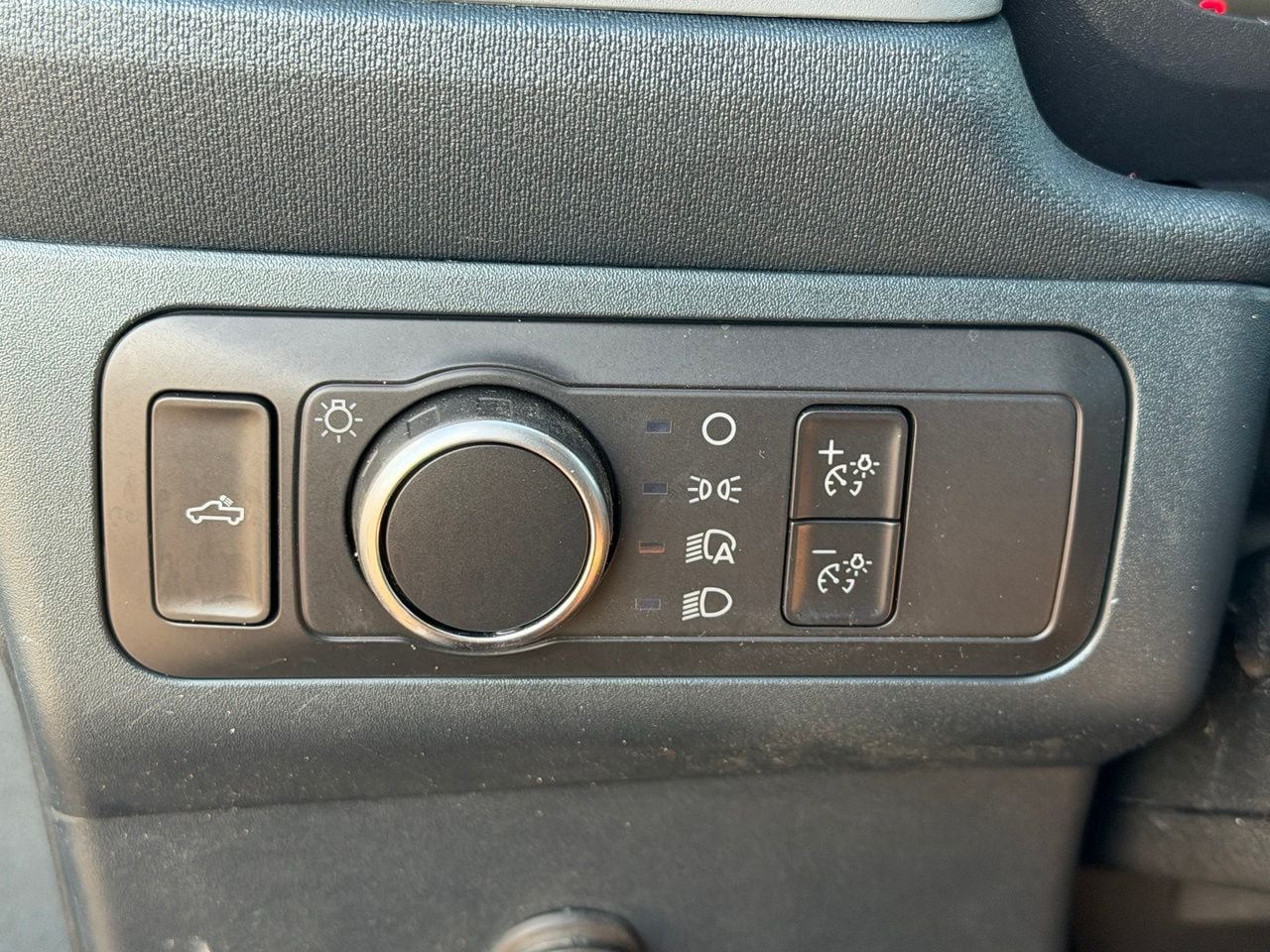 Used 2022 Ford Maverick XL FWD image 19