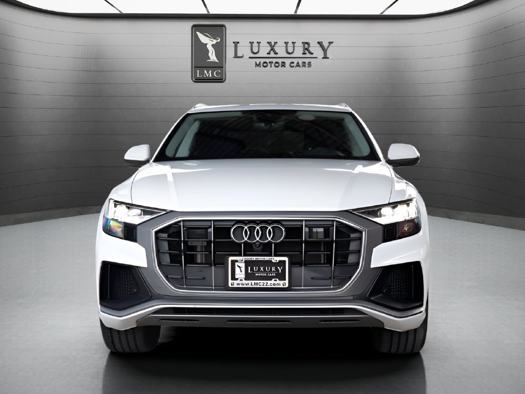 Used 2023 Audi Q8 Premium Plus AWD/4WD image 3