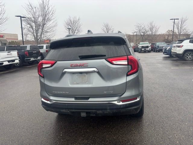 Used 2023 GMC Terrain SLT w/ LPO, Floor Liner Package image 7