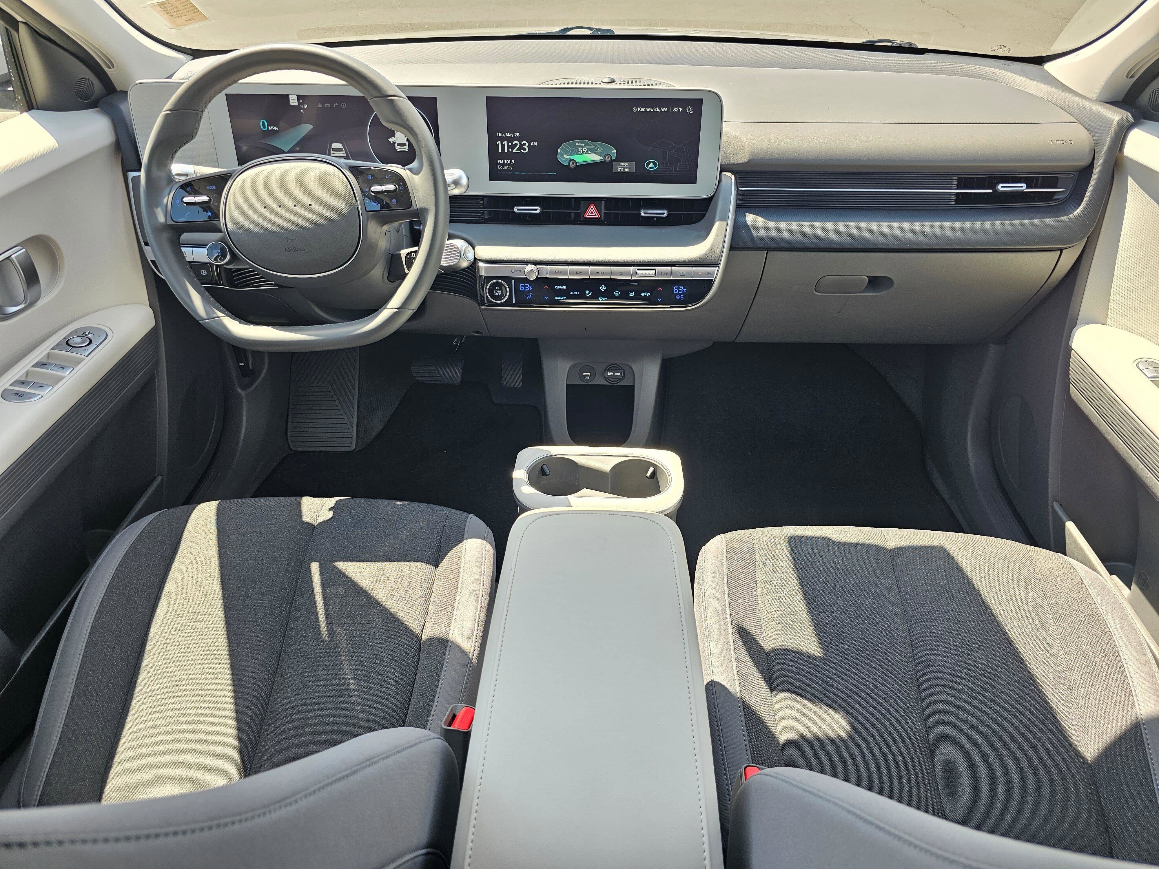 Used 2023 Hyundai Ioniq 5 SE w/ Cargo Package RWD image 15