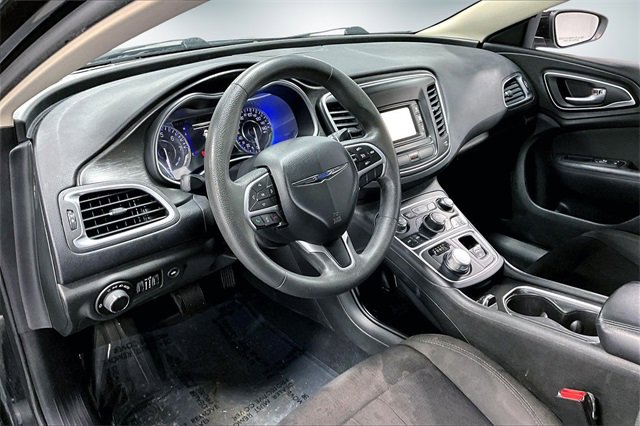 Used 2015 Chrysler 200 Limited image 15