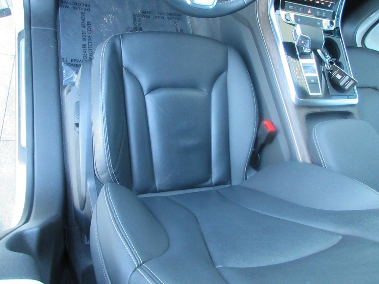 Used 2023 Audi Q8 Premium w/ Convenience Package image 11