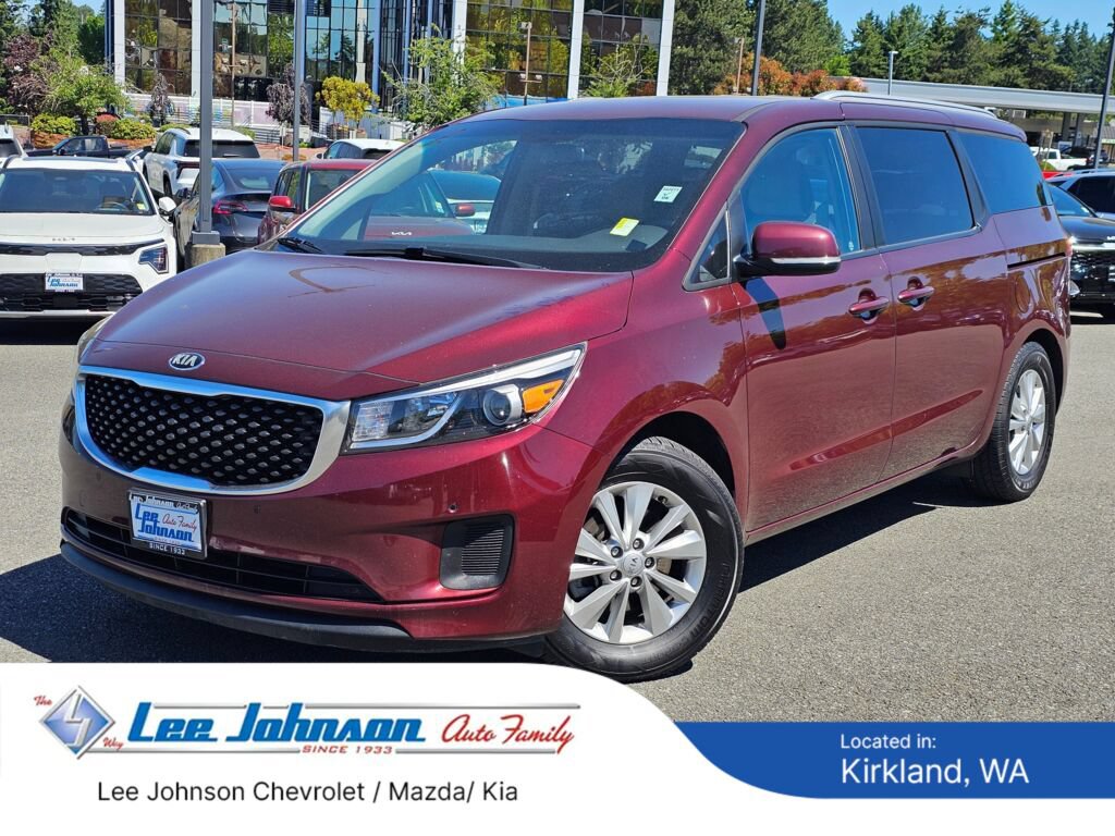 Used 2017 Kia Sedona LX w/ LX Essentials Premium Package FWD image 1