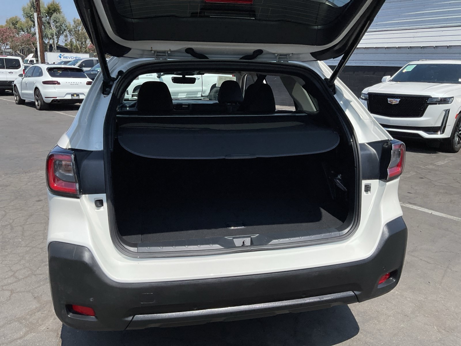 Used 2025 Subaru Outback Onyx Edition AWD/4WD image 25