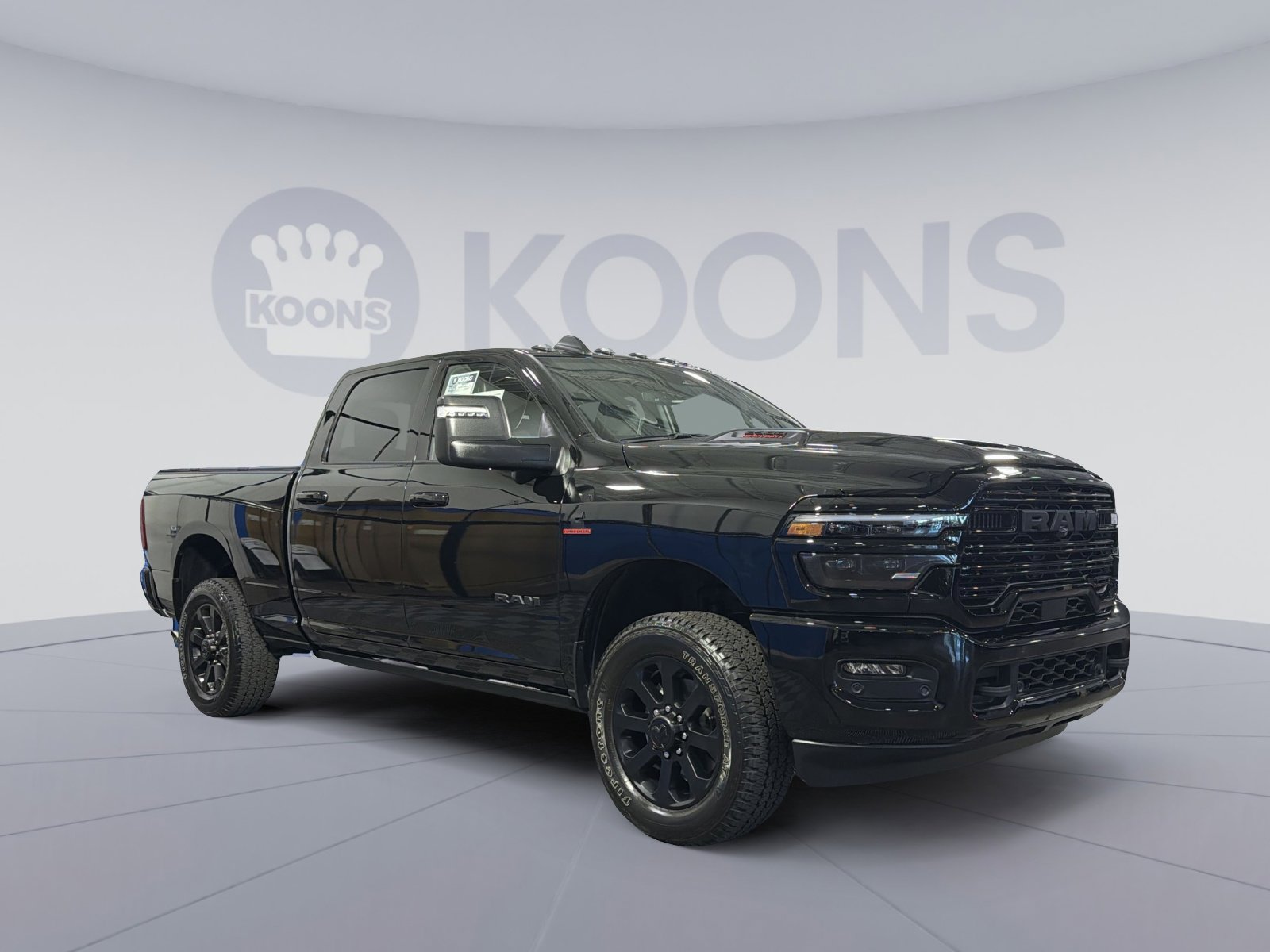 Used 2025 RAM 2500 Laramie AWD/4WD image 10