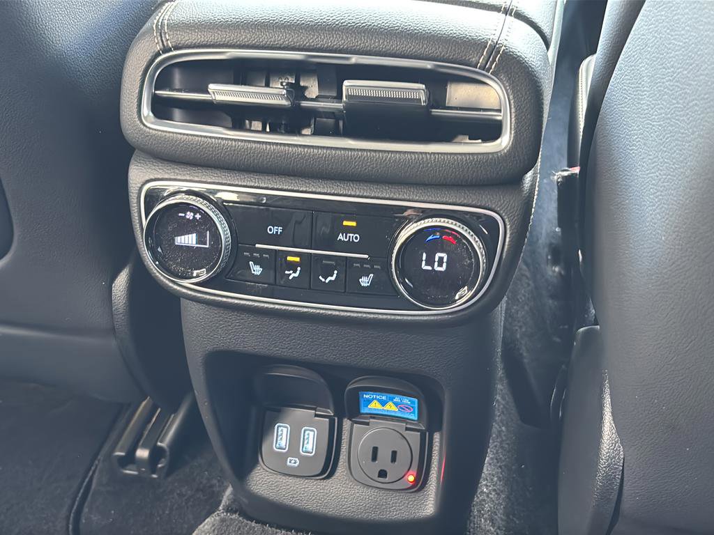 Used 2024 Genesis GV80 3.5T w/ Advanced Package image 43