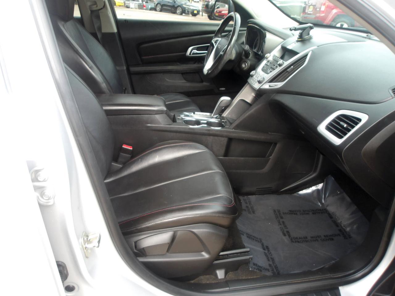 Used 2011 GMC Terrain SLT FWD image 10