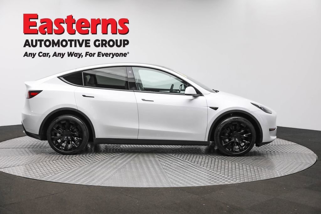 Used 2023 Tesla Model Y Long Range image 4