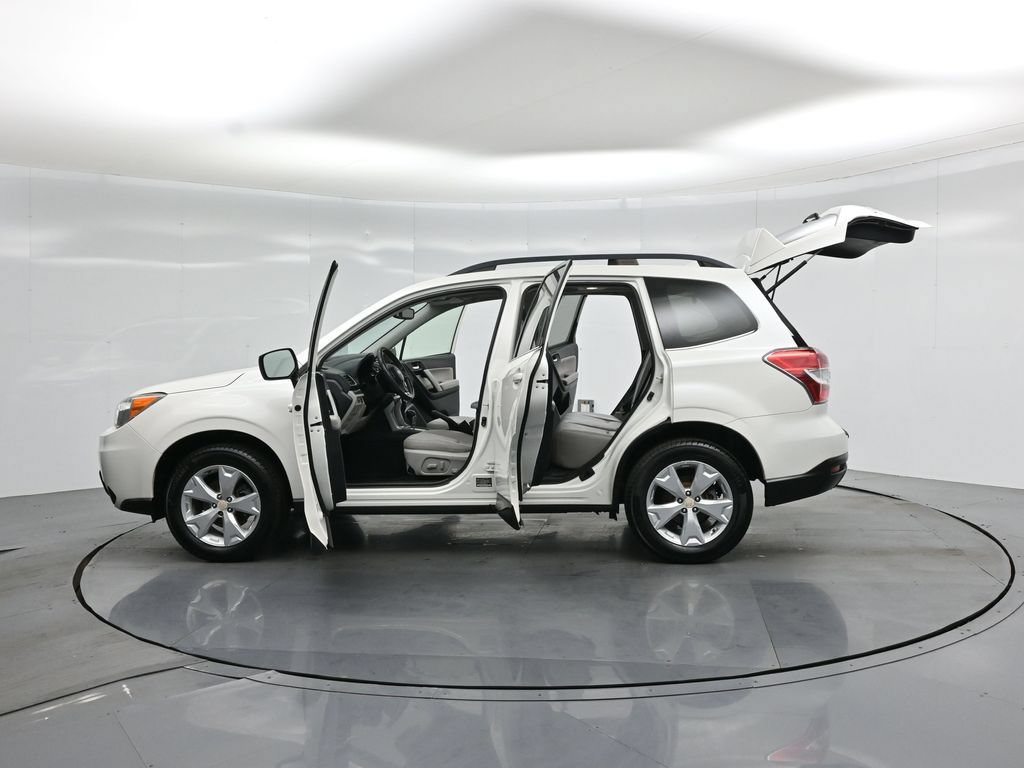 Used 2016 Subaru Forester 2.5i Limited AWD/4WD image 31