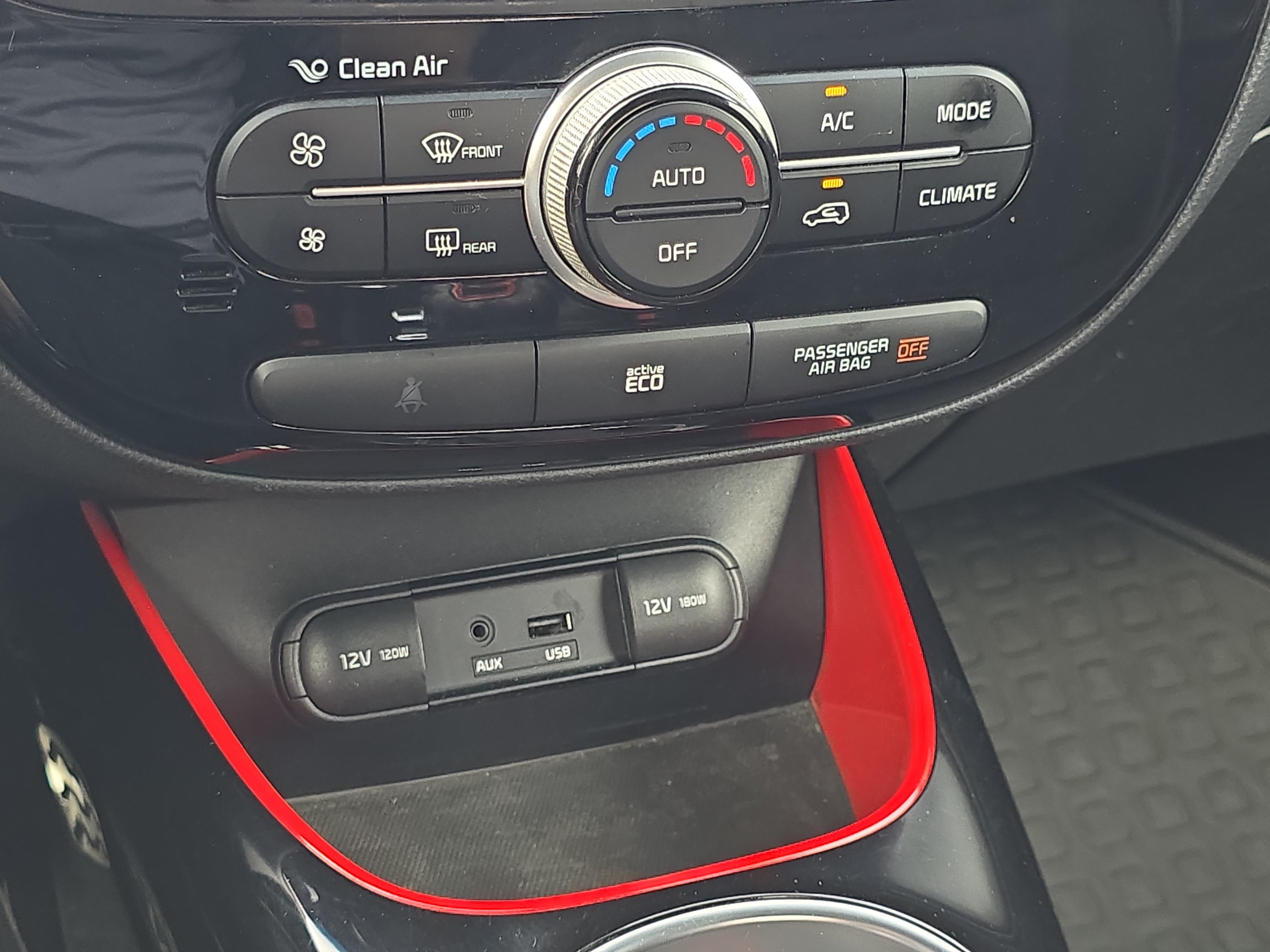Used 2014 Kia Soul + FWD image 23