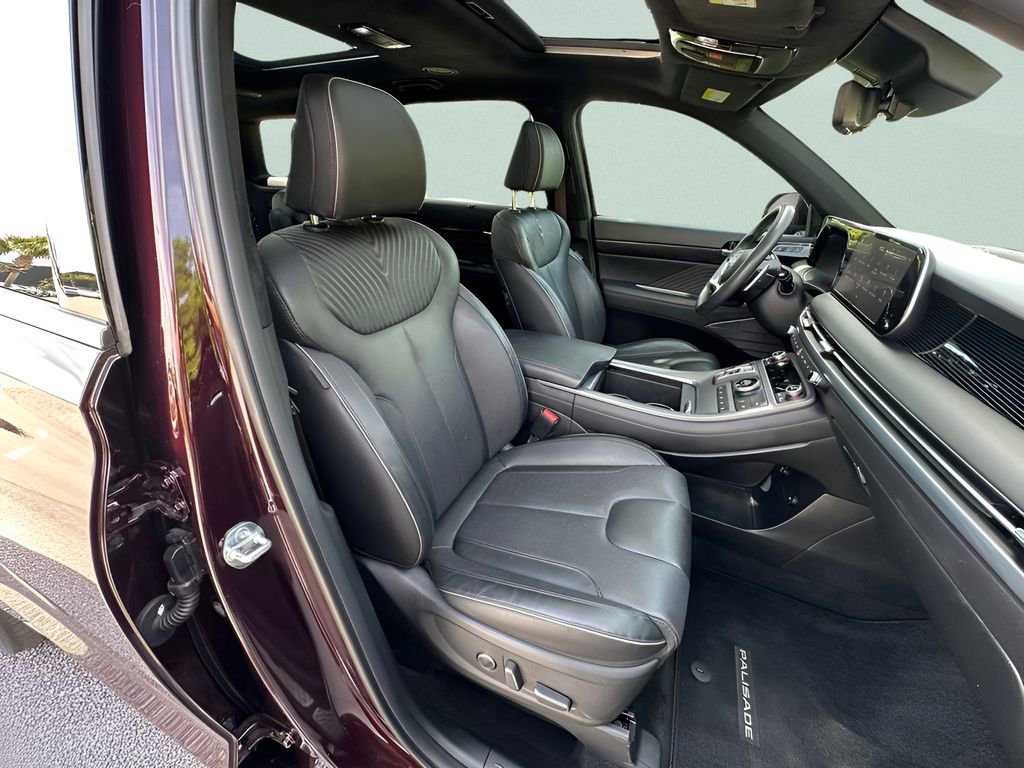 Used 2024 Hyundai Palisade Calligraphy image 27