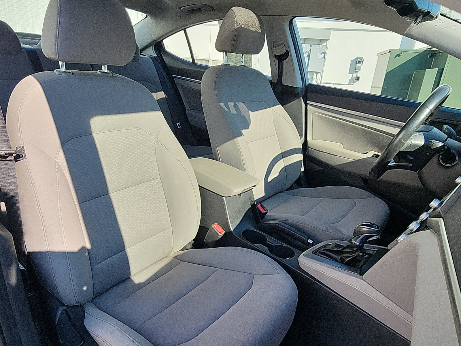 Used 2020 Hyundai Elantra Value Edition FWD image 24