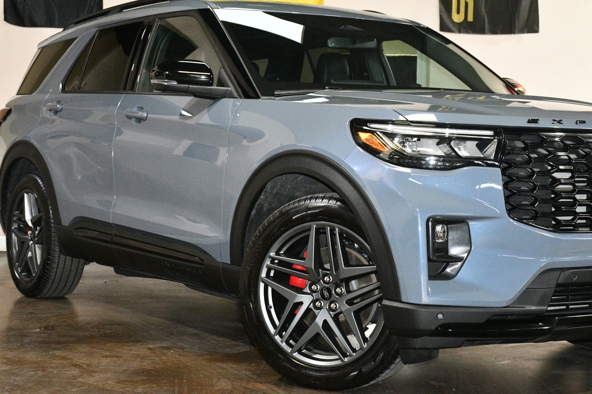 Used 2025 Ford Explorer ST w/ Sun And Sound Package image 53