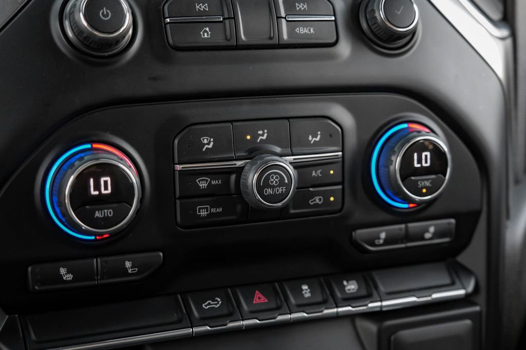 Used 2021 Chevrolet Silverado 1500 RST image 24