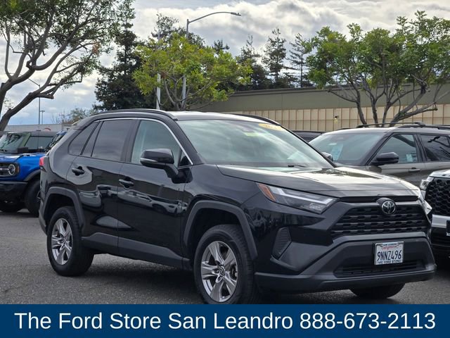 Used 2023 Toyota RAV4 XLE image 8