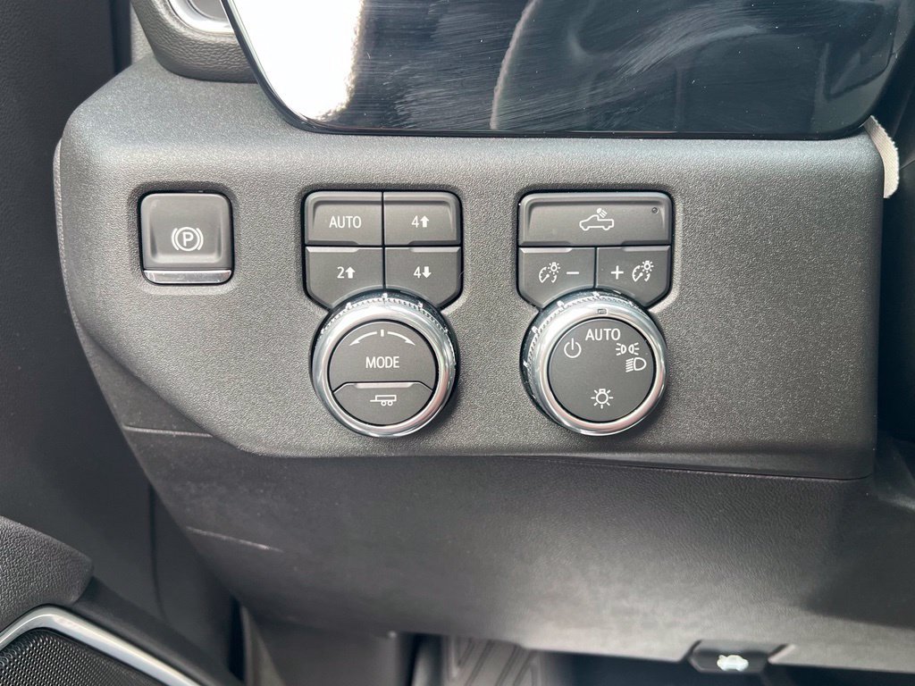 Used 2026 GMC Sierra 1500 SLE w/ X31 Off-Road Package AWD/4WD image 24