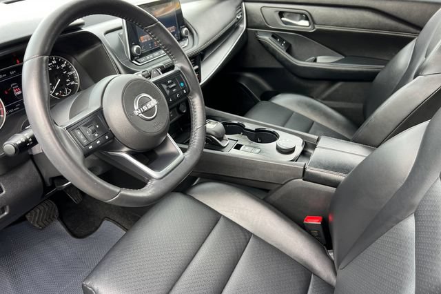 Used 2024 Nissan Rogue SV w/ SV Premium Package AWD/4WD image 12