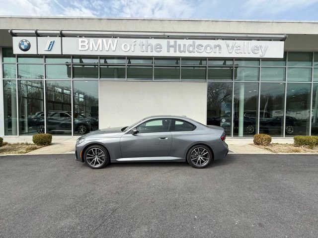 Used 2025 BMW 230i xDrive Coupe w/ Premium Package image 1