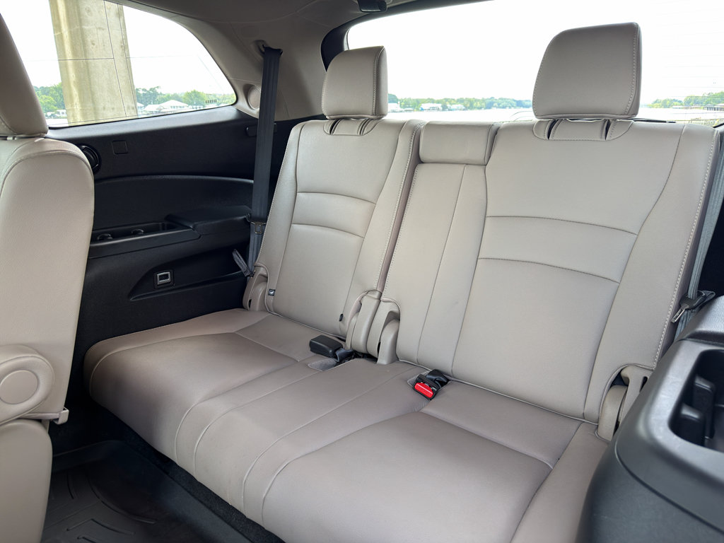 Used 2017 Honda Pilot Elite image 15