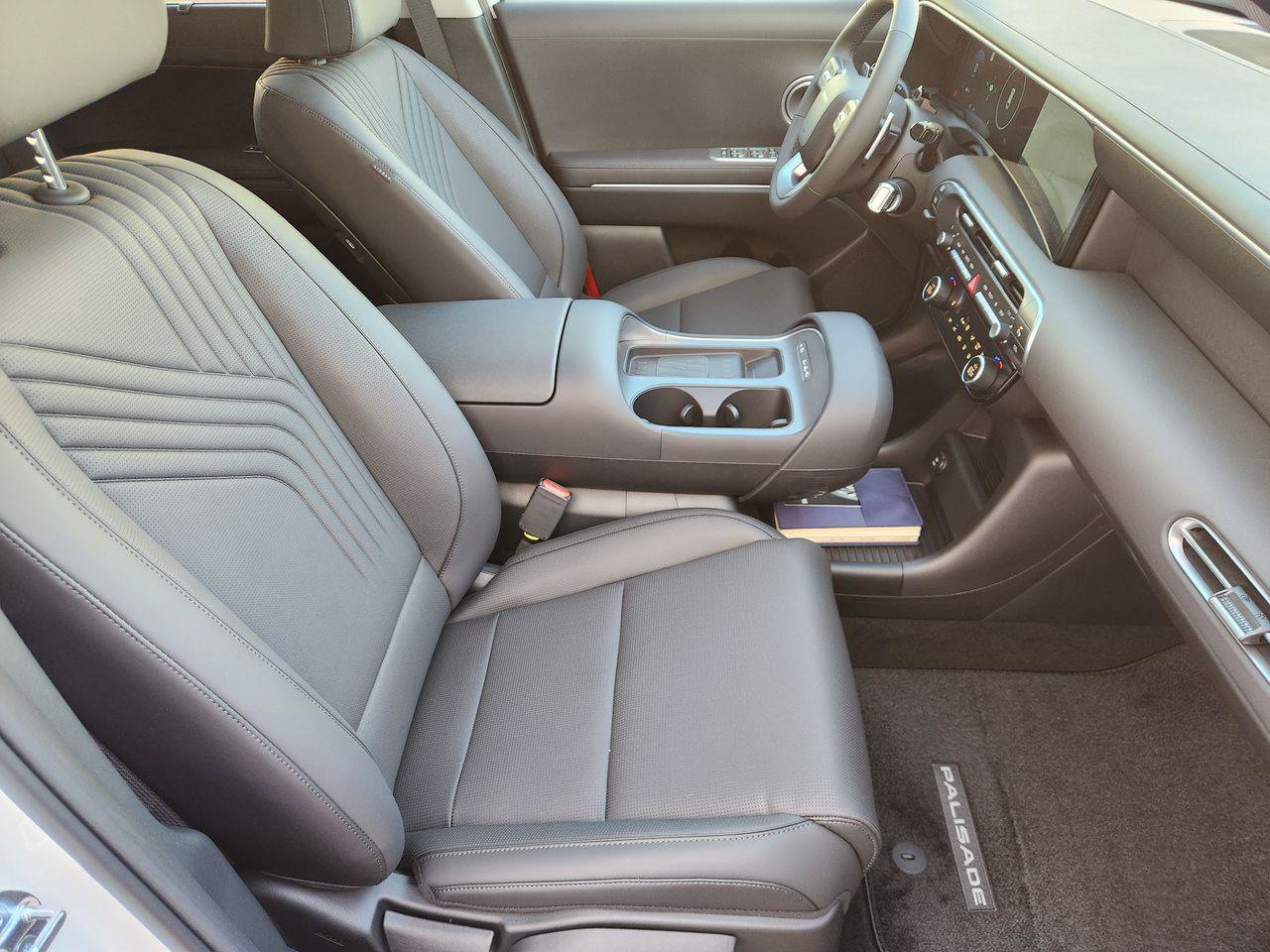 New 2027 Hyundai Palisade SEL FWD image 10