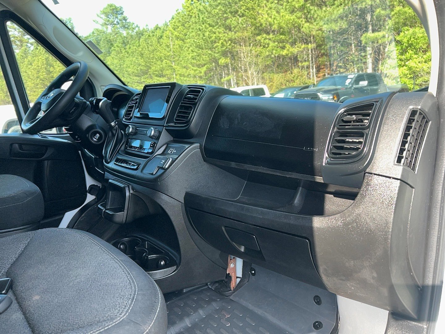 Used 2023 RAM ProMaster 2500 image 22