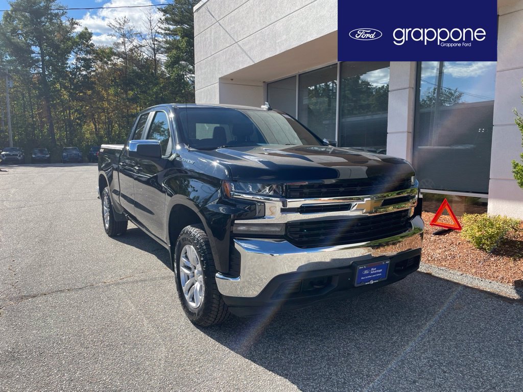 Used 2022 Chevrolet Silverado 1500 LT AWD/4WD image 1