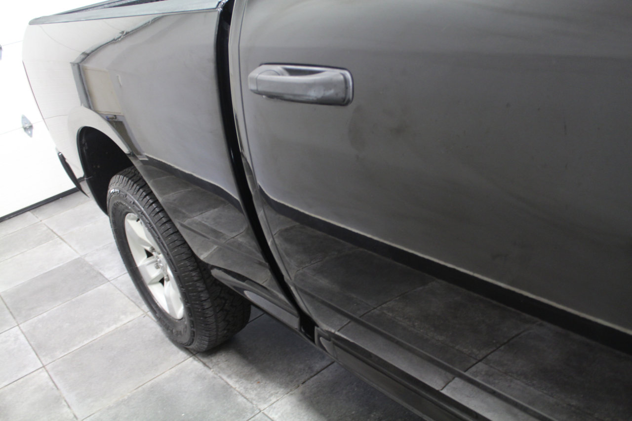 Used 2017 RAM 1500 Express image 32