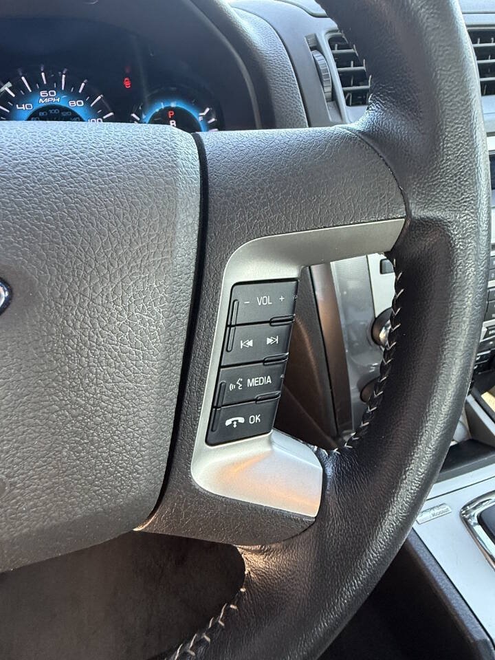 Used 2011 Ford Fusion SEL w/ 301A Rapid Spec Order Code FWD image 18