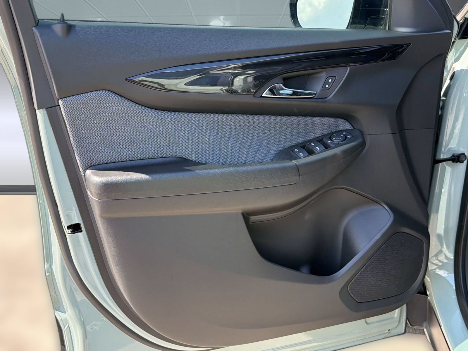 New 2026 Chevrolet TrailBlazer LT w/ Midnight Edition FWD image 14
