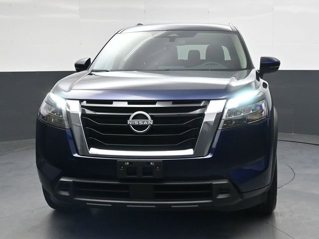 Used 2025 Nissan Pathfinder SV FWD image 5