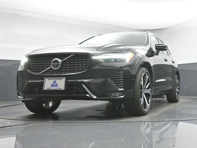 Used 2023 Volvo XC60 B6 Ultimate w/ Protection Package Premier image 38