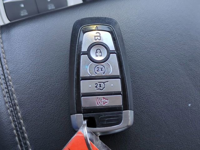 Certified 2020 Ford Explorer XLT w/ Equipment Group 202A image 32