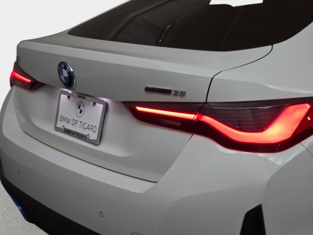 Used 2023 BMW i4 eDrive35 RWD image 36
