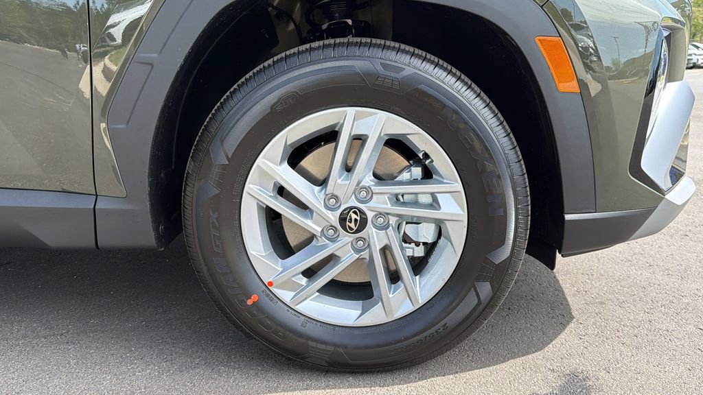 New 2026 Hyundai Tucson SE image 12
