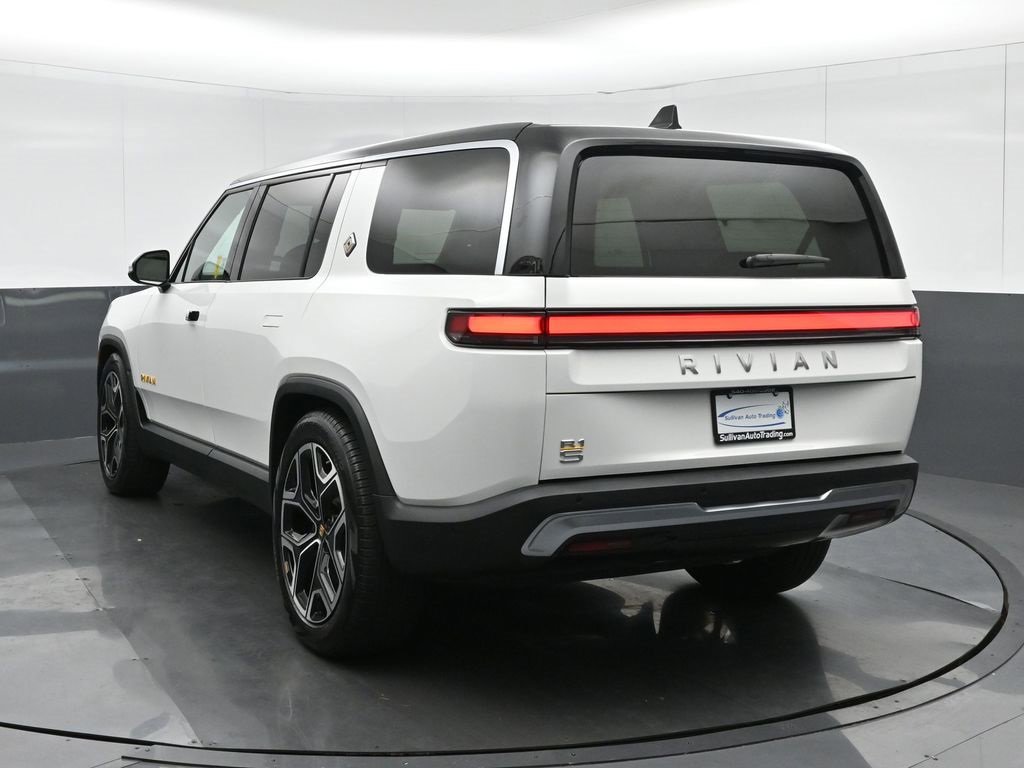 Used 2023 Rivian R1S Launch Edition image 5
