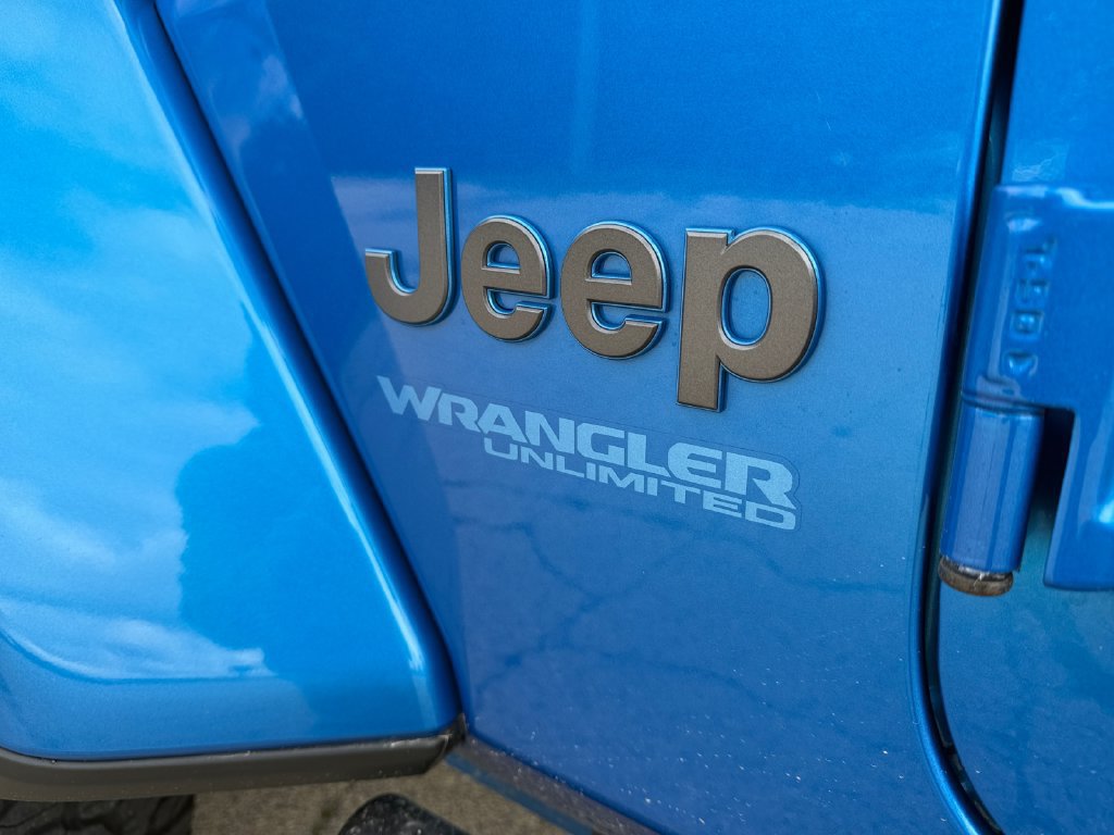 Used 2021 Jeep Wrangler Unlimited Rubicon 4xe w/ Cold Weather Group AWD/4WD image 45