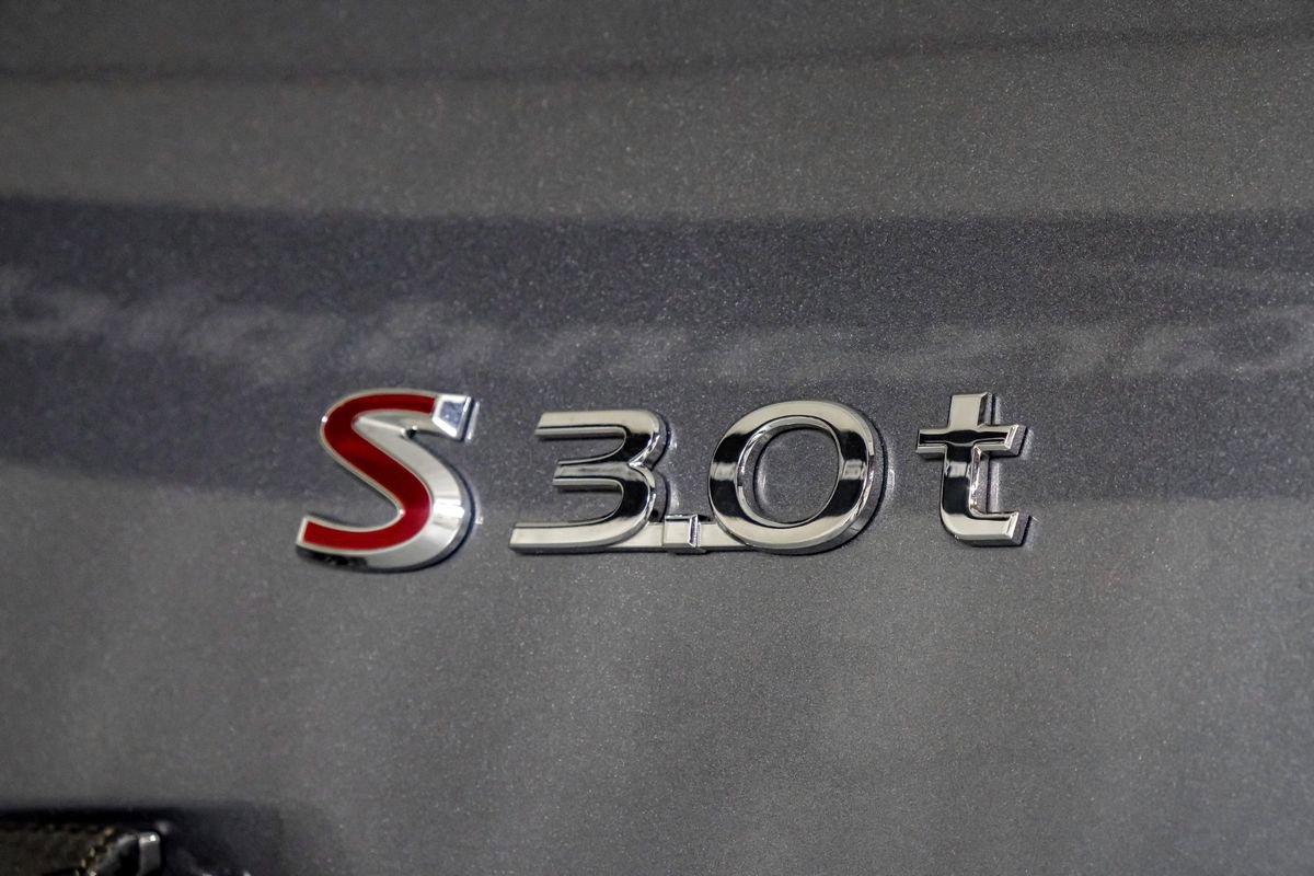 Used 2018 INFINITI Q60 Red Sport 400 w/ Sensory Package 3.0T Sport RWD image 37