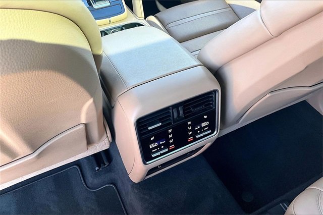 Used 2021 Porsche Cayenne S image 24