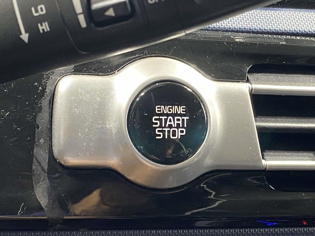 Used 2022 Kia Seltos Nightfall Edition image 25