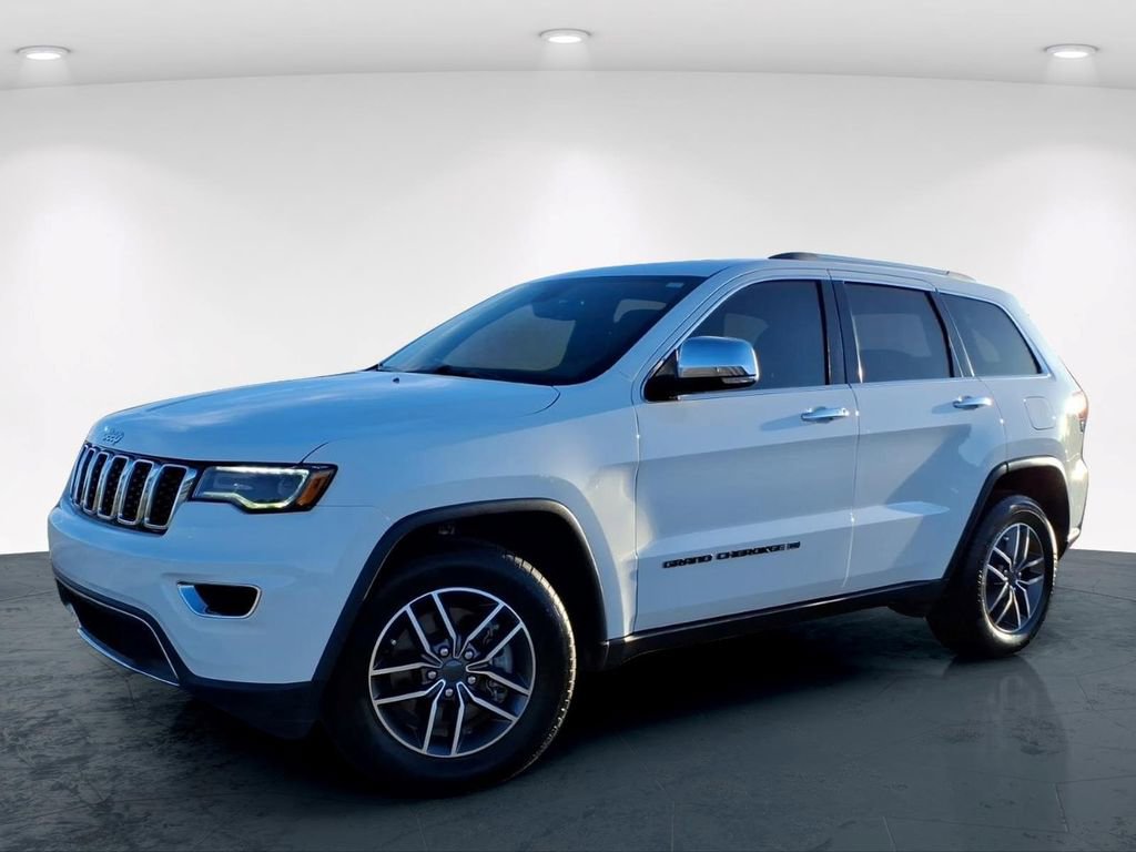 Certified 2022 Jeep Grand Cherokee Limited w/ Trailer Tow Group IV AWD/4WD image 2